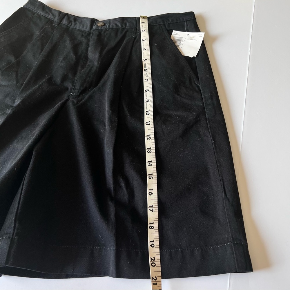 Crazy Horse (Liz Claiborne Company) Black Long Pocketed Shorts.  NWT.  Size = 12 - Picture 12 of 13